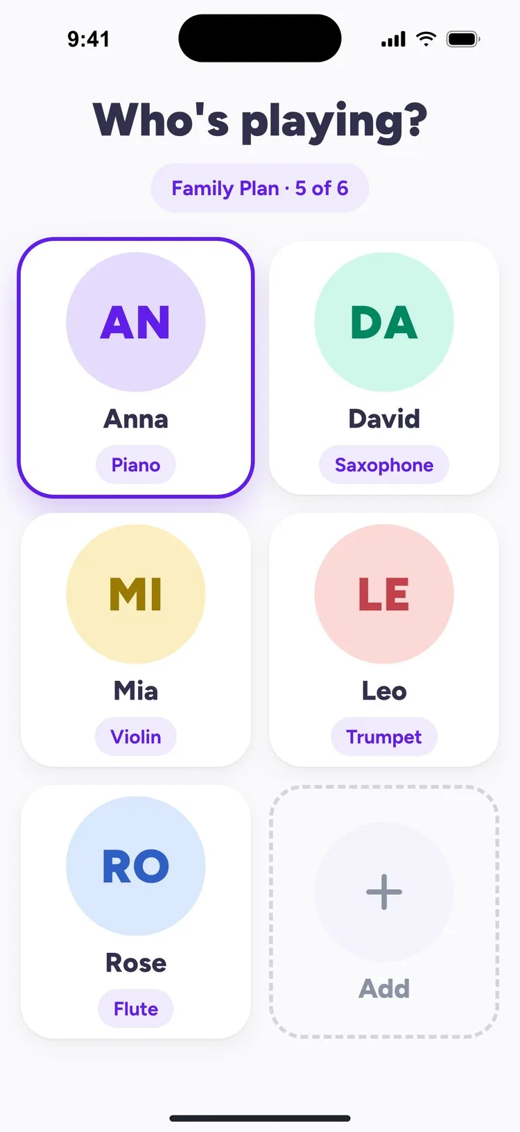 tonestro 패밀리 플랜 화면: 각자 프로필이 있는 Anna(피아노), David(색소폰), Mia(바이올린), Leo(트럼펫), Rose(플루트)