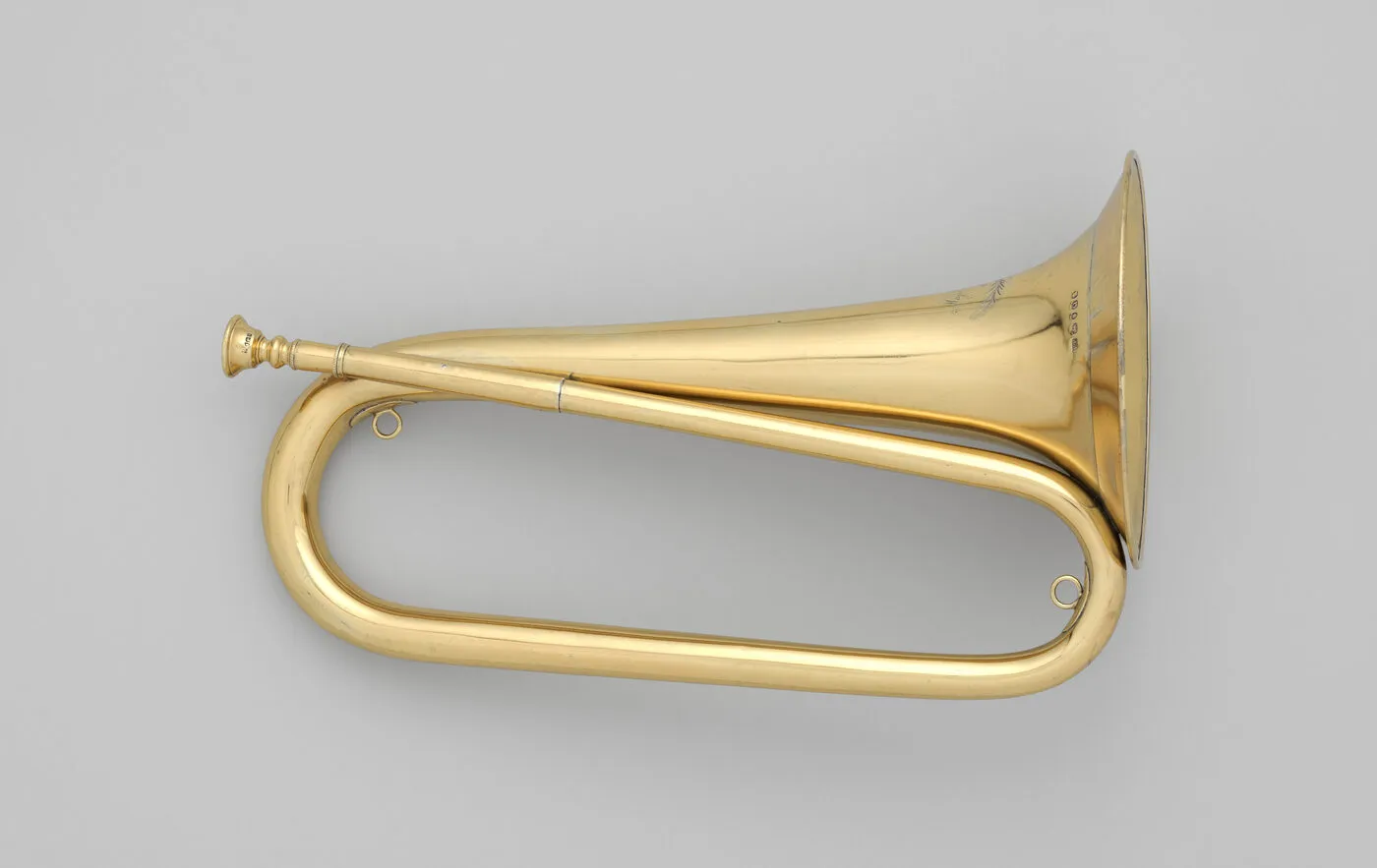 Historical bugle in C with looped tubing and no valves